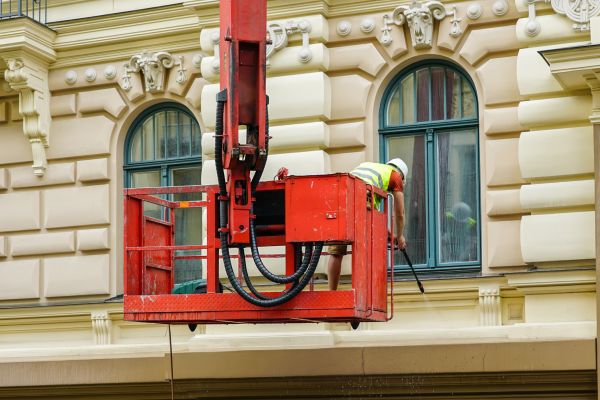 Building Pressure Washing in Lexington