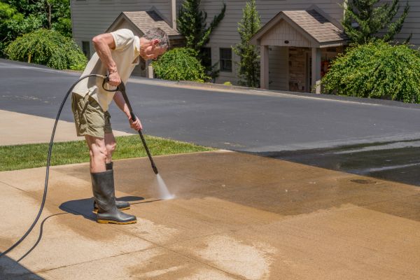 Concrete Pressure Cleaning in Lexington